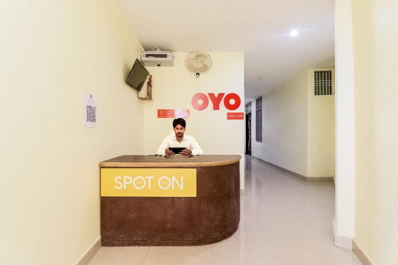Spot On 63000 Hotel S.S. Plaza Banthra Sikandarpur Экстерьер фото