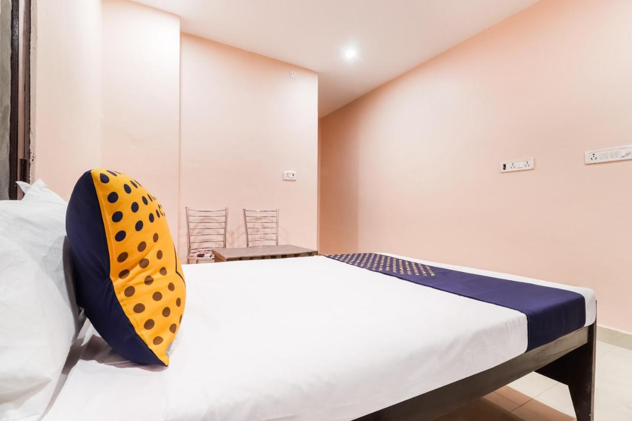 Spot On 63000 Hotel S.S. Plaza Banthra Sikandarpur Экстерьер фото